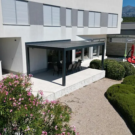 Family Friendly House With A Swimming Pool Posedarje, Novigrad - 24091 *