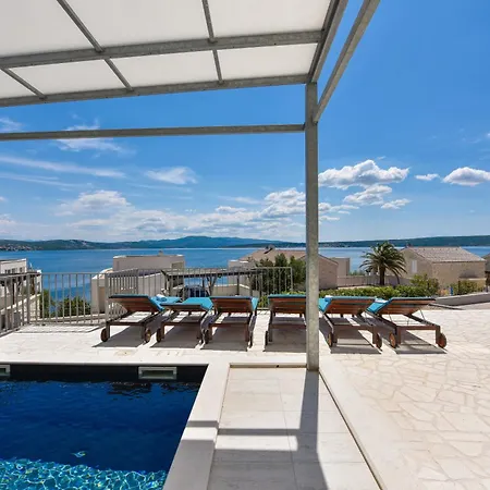 Family Friendly House With A Swimming Pool Posedarje, Novigrad - 24091 Prázdninový dům Posedarje