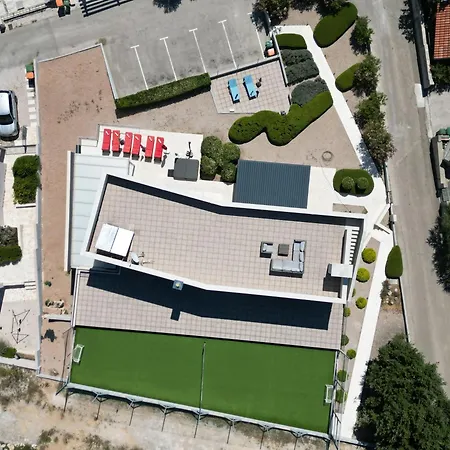 Family Friendly House With A Swimming Pool Posedarje, Novigrad - 24091 Posedarje
