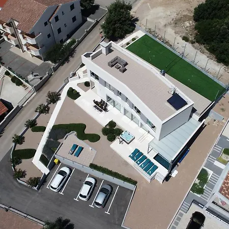 Family Friendly House With A Swimming Pool Posedarje, Novigrad - 24091 *