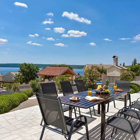 Family Friendly House With A Swimming Pool Posedarje, Novigrad - 24091 *