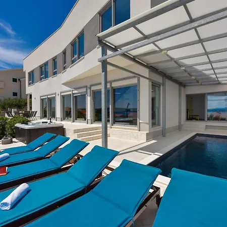 Family Friendly House With A Swimming Pool Posedarje, Novigrad - 24091 Posedarje